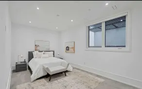 Luxury Spacious Apartment with Private Entrance. - Image 5
