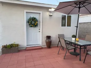 Nonsmoking Cozy Guest House Private near Airport - Image 5