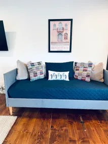 ‘Blue Bayou’ Roomy Studio 12 best Midtown/Montrose - Image 2