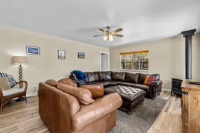 Prime location 4BD/2BTH | Dog Friendly | Sleeps 8 - Image 3