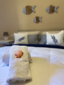 Apartamento La Marina con piscina y pequeña terraza - Image 2