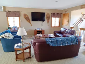 Centrally located, Spacious: Ski, Hike, Swim, Bike - Image 5
