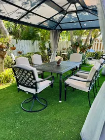 Lantana Beach Bungalow - Image 5
