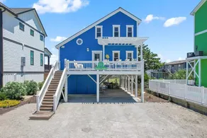 Heaven's Anchor 3 Bedroom Home by RedAwning - Image 2