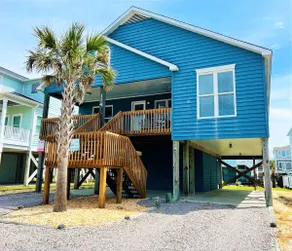 Tradewinds 4 Bedroom Home by RedAwning - Image 2
