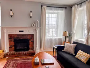 King Apartment in Walkable Historic Village - Image 5