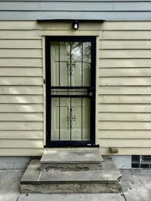 Full Apartment. Off Street Parking And a real bed. - Image 3