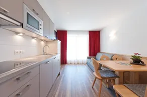 Apartment with wellness area and views of the Dolomites - Image 3