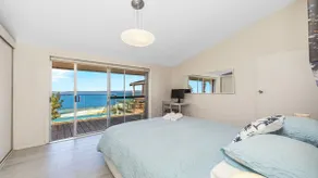 'Amazing 180 Degree Views' by HolidayCo - Image 5