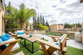 Luxury 2 Suites Apt w/ Terrace & Pool – 6 Guests - Image 3
