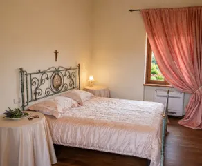 Cottage & Vineyard · Lake Bolsena 2 km Walk - Image 4