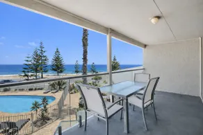 Scarborough Beach Front Resort - Shell Seven - Image 5