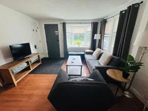 Blue Cabin - Image 3