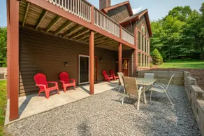 Luxury Mountain Escape w/ Hot Tub & Fireplaces - Image 4