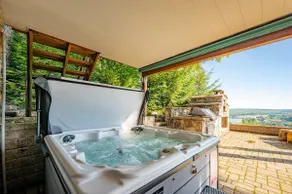 Designer Mountain Lodge w/ Panoramic Views & Sauna - Image 2