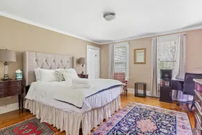 3BR 2BA Farmhouse Suite · Walk to Mount Holyoke - Image 3