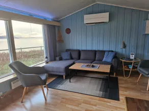 Cozy cabbin by the sea, under the Norten Lights - Image 2