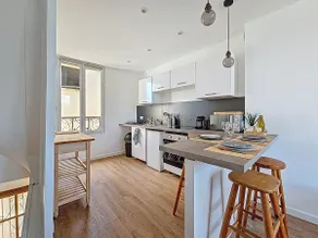 Large renovated 2-room apartment - Air-conditioned - Seine view - All within walking distance - Image 5