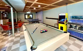 AlleganAcres:Sleeps18,Pool,HotTub,FireplaceFirepit - Image 4
