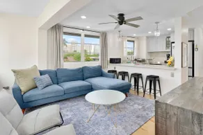 Waikīkī Beach Loft Near Restaurants - Image 5