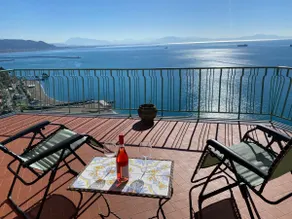 La petit maison in villa(private parking included) - Image 4