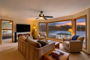 4BR Lakefront | Chef's Kitchen| Hot Tub | Dock - Image 5