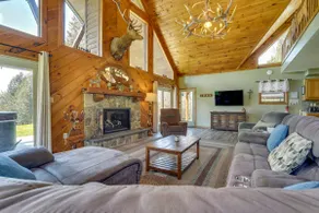 3-Acre Benezette Cabin: Hot Tub, Grill & Mtn View - Image 2