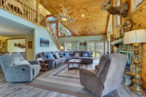 3-Acre Benezette Cabin: Hot Tub, Grill & Mtn View - Image 4