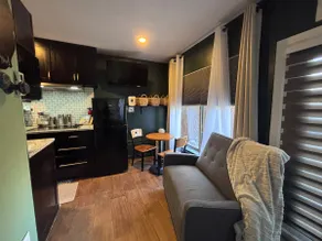 Entire Studio in Brookside District. - Image 4