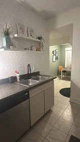Spacious 3 BR | Walk to OSU | 12pm checkout! - Image 5
