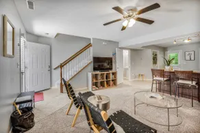 Nice 2 Bedroom Condo - Image 3