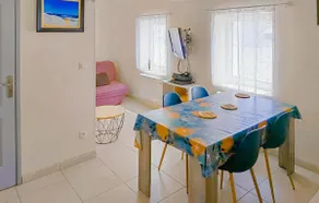 Bella casa a St Urbain con cucina - Image 3
