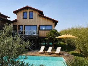 Træ villa vender mod havet - Image 3