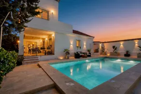 VillaSense Lujo | Golf, Pool & Nature | Seville - Image 3