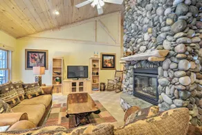 2 Mi to Schuss Mtn! Northern Retreat w/ Game Room - Image 4