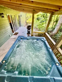 Serenity Views Comfort -- Hot Tub, Sunsets, King Suite, Chef's Kitchen, Dogs! - Image 4