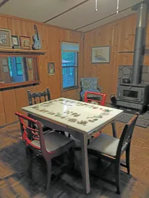 Moonshine Hideaway Cabin - Image 3