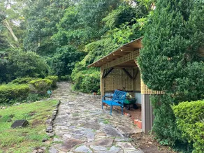 Old tryon estate bungalow - Image 4