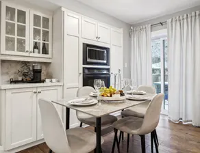 Cozy & Beautiful, Entire Oakville House, - Image 5