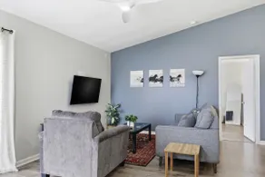 Spacious and Convenient South Austin Home - Image 2