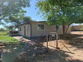 Small Meadow Cottage - Image 4