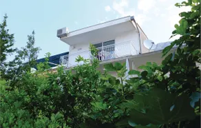 Nice Apartment in Baska Voda With Wifi and 1 Bedrooms - Image 3