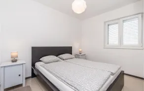Traumhafte Wohnung in Mandre mit Meerblick - Image 5