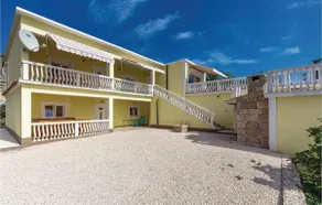 Beach front apartment in Lukovo Sugarje - Image 2
