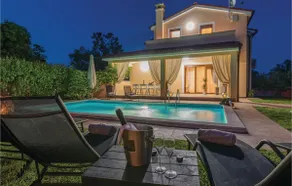 Beautiful Home In Krvavici - Image 5