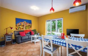 1 Bedroom Beautiful Apartment In Umag - Image 3