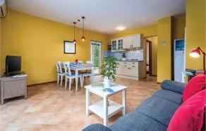 1 Bedroom Beautiful Apartment In Umag - Image 2
