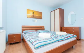 Beautiful Apartment In Kornic With House Sea View - Image 5