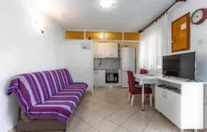Schönes Haus in Klenovica mit WLAN - Image 3