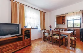 Six-Bedroom Holiday Home In Sv Filip I Jakov - Image 5